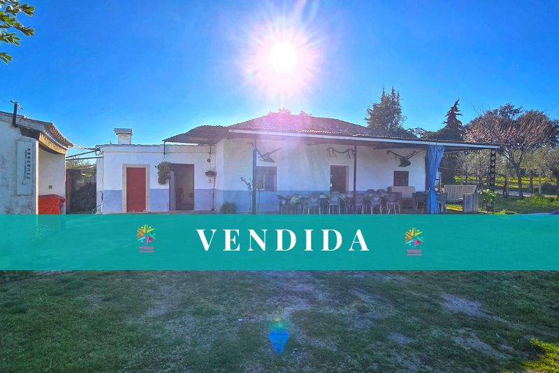Finca Rustica. Refugio de luz y olivos: Tu oasis privado en Ronda