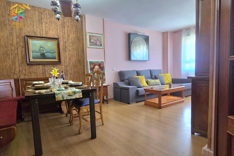 Piso en Ronda. Amplio, Suite con Vestidor